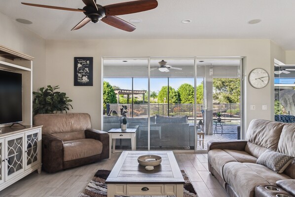 Furniture, Indoors, Living Room, Coffee Table, Table