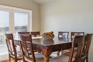 Furniture, Table, Dining Table, Dining Room, Indoors