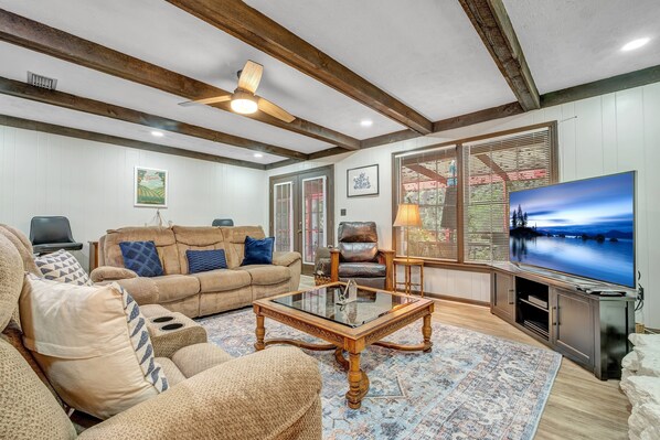 Building, Furniture, Indoors, Living Room, Room