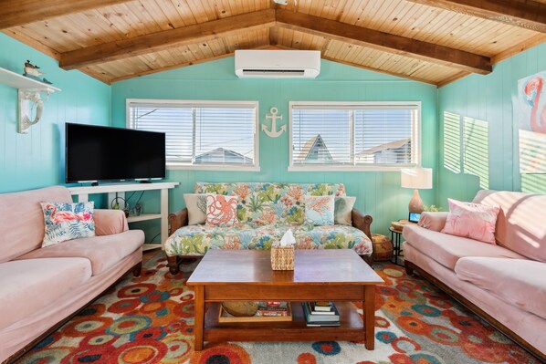 Furniture, Indoors, Living Room, Home Decor, Couch