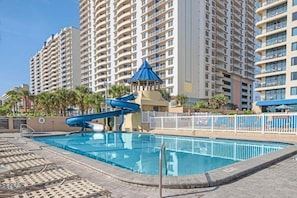 Hilton Vacation Club Daytona Beach Regency_2.jpg