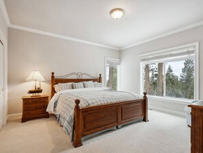 Indoors, Home Decor, Bed, Furniture, Lamp