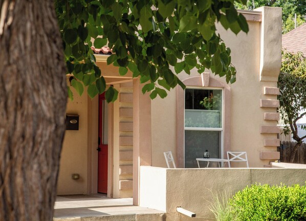 Front Entrance - keyless entry