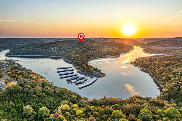 Savor breathtaking Ozarks sunsets and relax in a soothing jacuzzi, all for you to enjoy.
