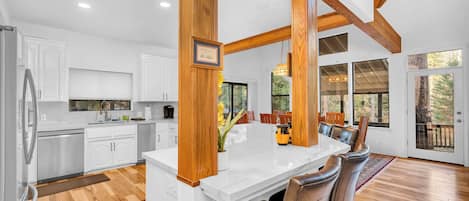 Enjoy Yosemite Heights!