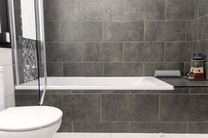 North Ensuite Bathroom