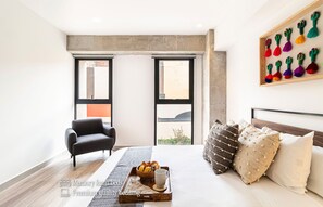 El mobiliario, la decoración y los servicios pueden variar ligeramente.