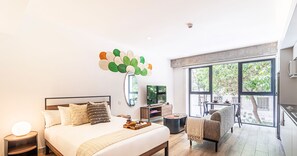 El mobiliario, la decoración y los servicios pueden variar ligeramente.