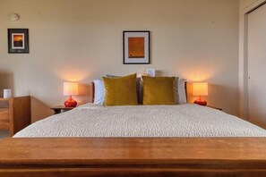 #StayinMyDistrict Cape Arago Oceanfront Guest Suite #StayinMyDistrict #BookDirect