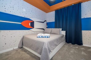 themed bedroom
