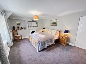 Bedroom 1 (double room)