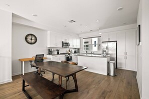 Dining area w/kitchen attached