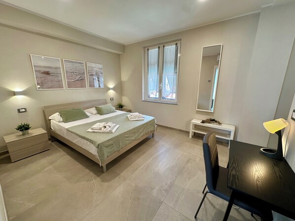 Double bedroom (1)