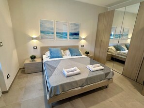Double bedroom (2)