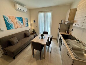 Living room (2)