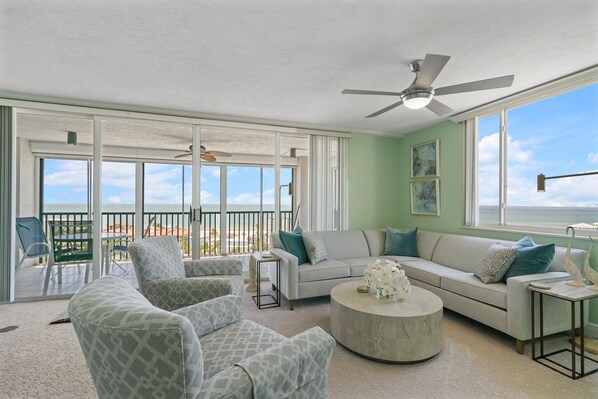 Living Room with lots of windows and light!