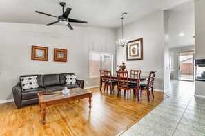 Sitting Room | Dining Area