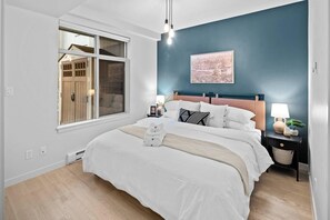 King size bed in bedroom