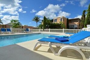 Pool (2)
