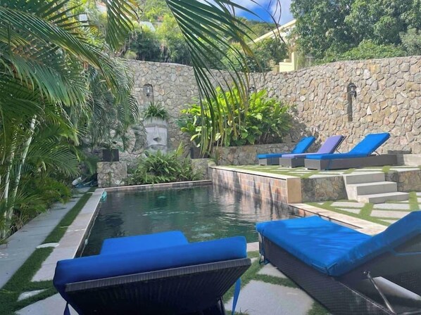 Pool (1)
