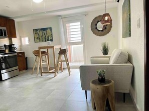 Living room (2)