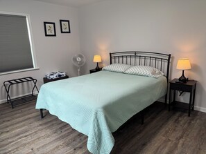 Bedroom 1 Queen Bed