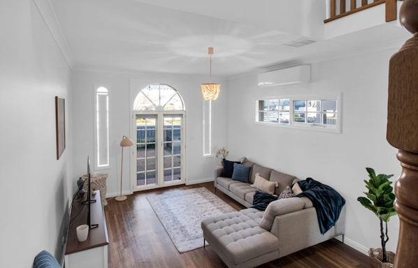 Parkham | CBD, Elegant Townhouse