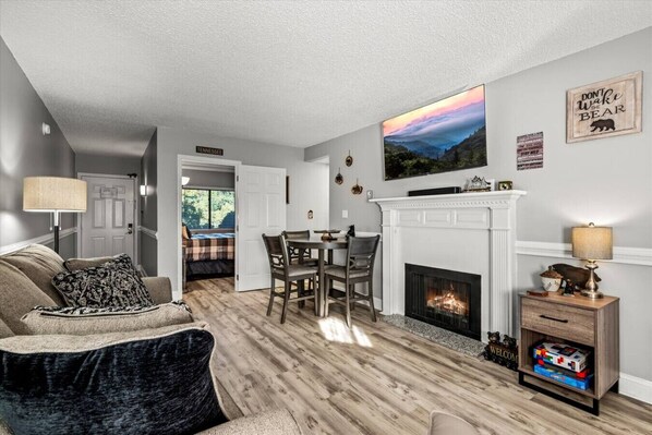 Little Bear Den has been completely renovated with new flooring, furniture, fixtures, electronics, bedding, and more.