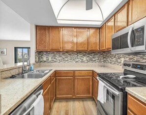 Stocked with all you need to cook and entertain!