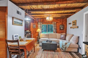 Indoors, Hardwood, Home Decor, Stained Wood, Lamp
