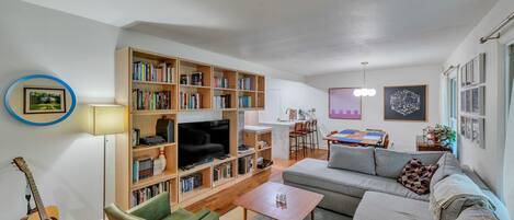 Furniture, Indoors, Living Room, Couch, Lamp