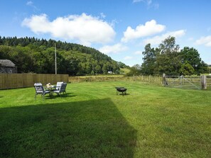 Patio | Ty-Ucha, Llangollen