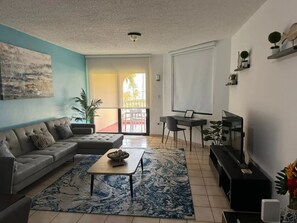 Living room with access to the balcony