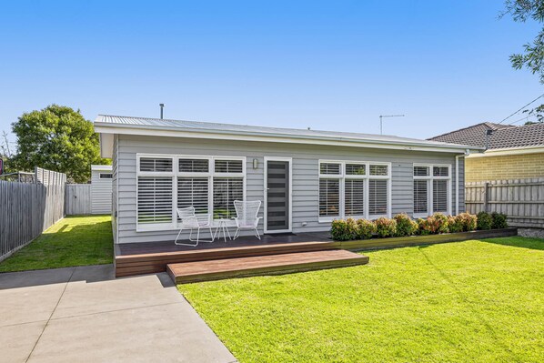 Perfect reflection of the home’s modern elegance and relaxed vibe