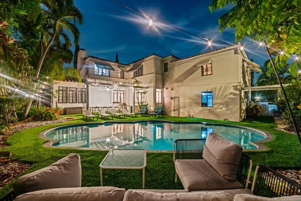 Pool