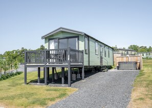 Tweed Retreat2 Bedroom (Pet) - Coldstream Holiday Park, Coldstream