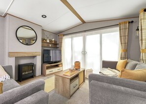 Platinum Caravan - Burtree Lakes Holiday Park, Bedale