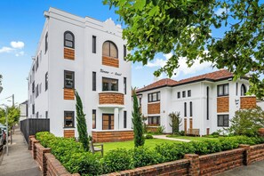 NIMMO COURT: The apartment is located on a wide tree lined street with free all day parking right out front. 