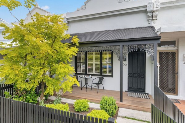 FRONT: Behind this classic heritage Victorian façade is a modern fully renovated home with all the modern facilities.