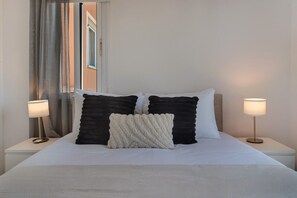Cozy bedroom!