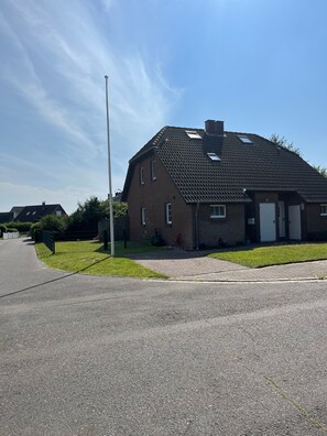 Hausansicht von vorne