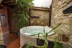Bain à remous intérieur