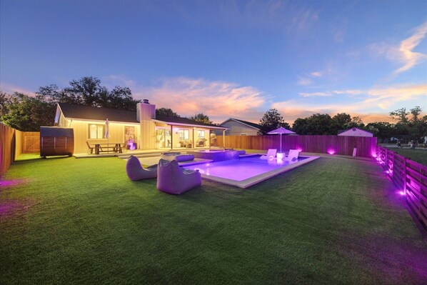 Astroturf back yard 