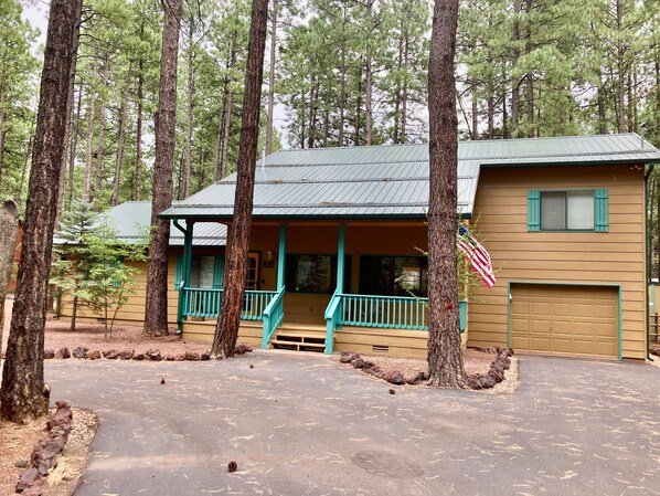 Ivy's Eagle Point
