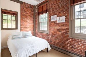 Queen size bed