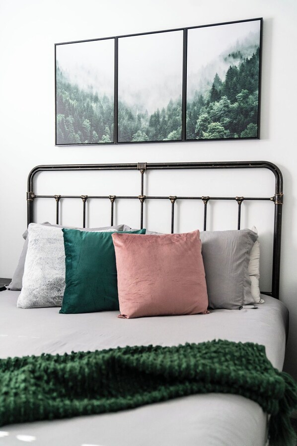 Queen size bed