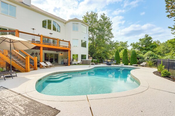 Fayetteville Vacation Rental | 5BR | 4 Full BA | 2 Half BA | 5,656 Sq Ft