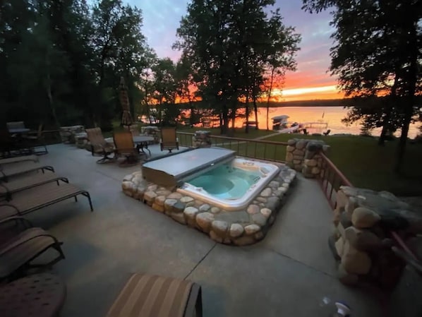 Hot Tub