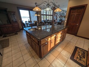 Kitchen/Dining Area
