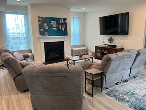 Spacious living room